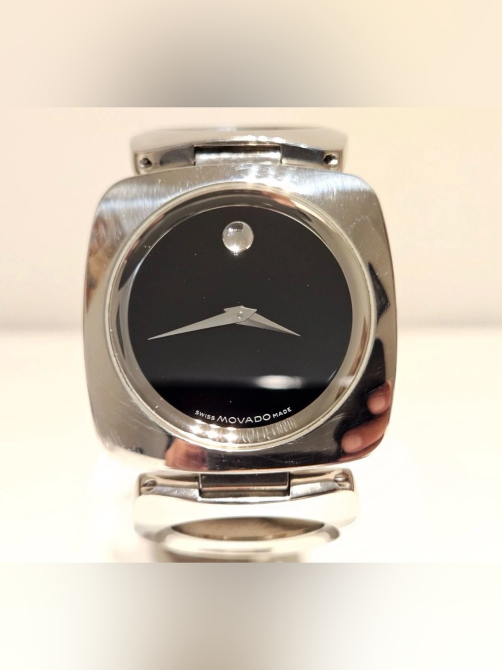 Movado Swiss Made Stainless Steel Sapphire Crystal Women's Watch (Needs Battery) - Picture 2 of 7